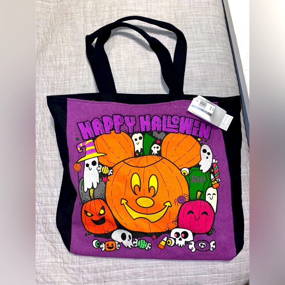 NWT Disney Parks Halloween 🎃 Tote Bag